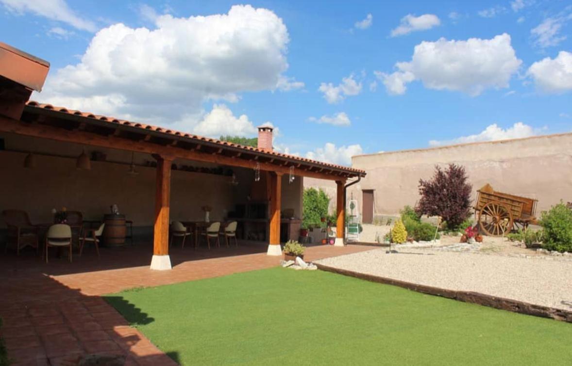 Casa Los Lagares Peral de Arlanza Екстериор снимка